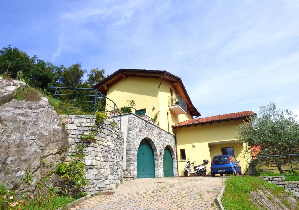 Comer See Menaggio Villa mit Grundstück und Seeblick