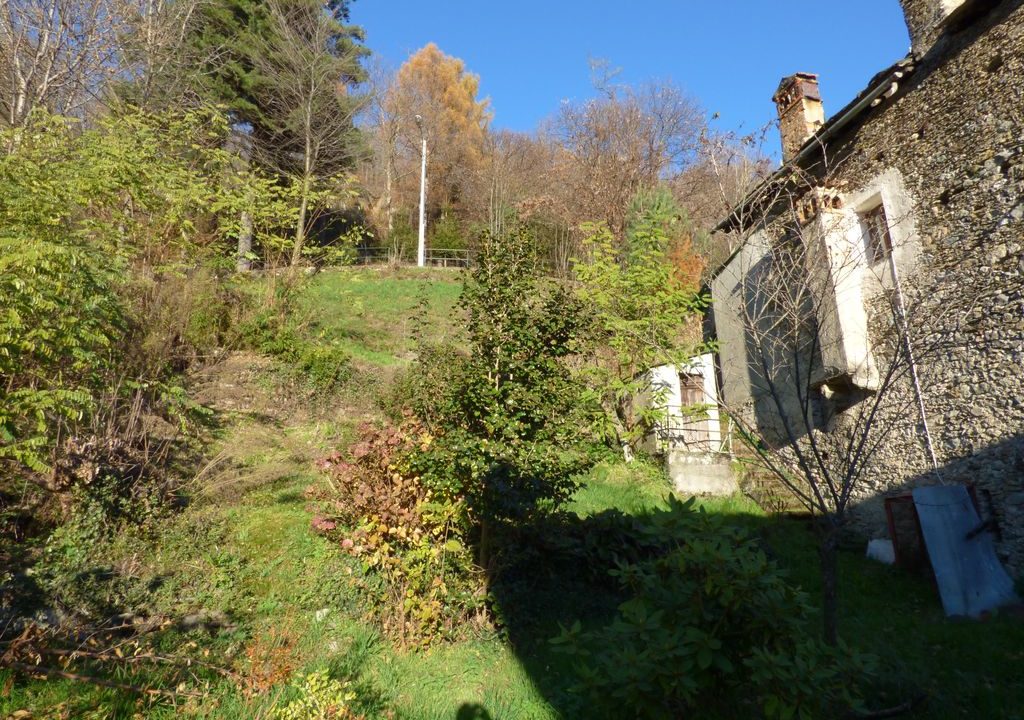 Comer See Gravedona ed Uniti Rustico Zu Renovieren
