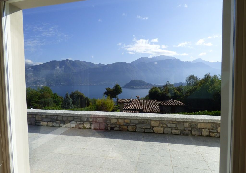 Moderne Villa Tremezzina Blick auf den Comer See mit Pool