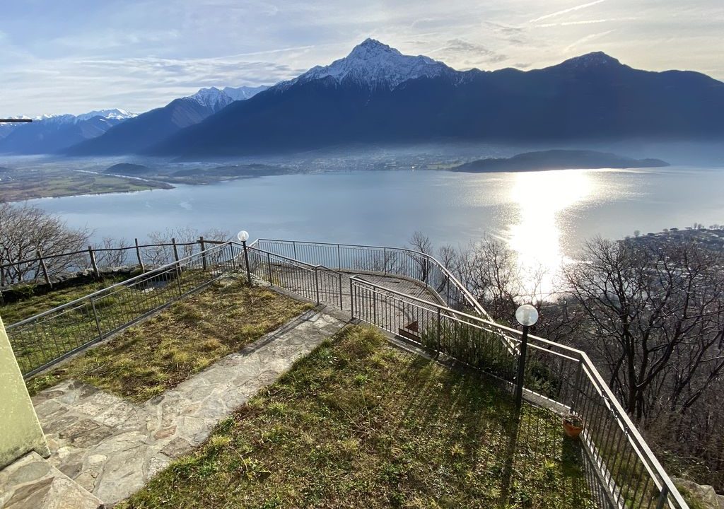 Comer See Domaso Haus mit Garten und Seeblick