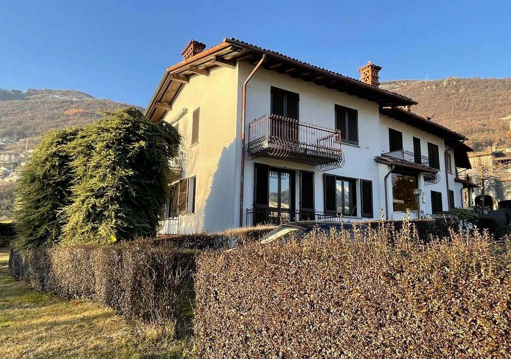 Comer See Gera Lario Wohnung direkt am See - sonnig