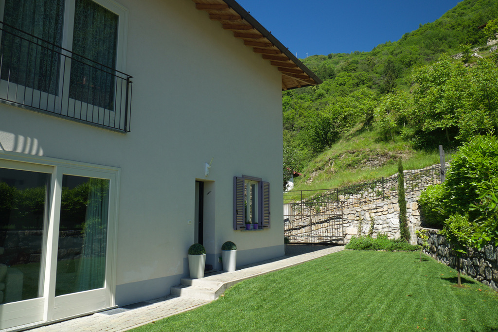 Comer See Argegno Villa mit Pool, Garten und Seeblick
