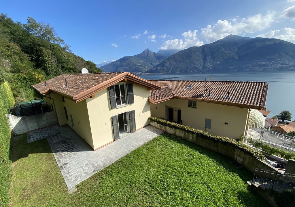 Comer See San Siro Villa mit Seeblick und Garten