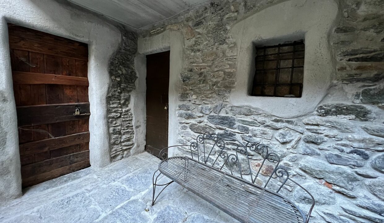 Comer See Renoviertes Steinhaus mit Seeblick Gravedona ed Uniti