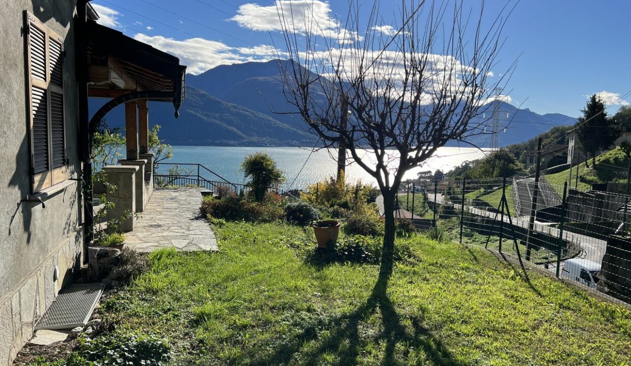 Comer See Villa mit Garten und Seeblick Musso  - giardino