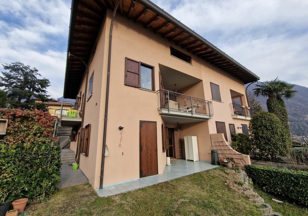 Argegno Comer See Wohnung mit Garten und Seeblick