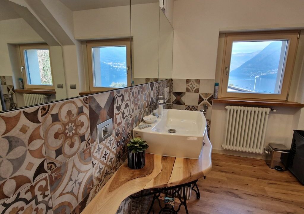 Comer See Laglio Freistehende Villa mit Terrassen und Seeblick