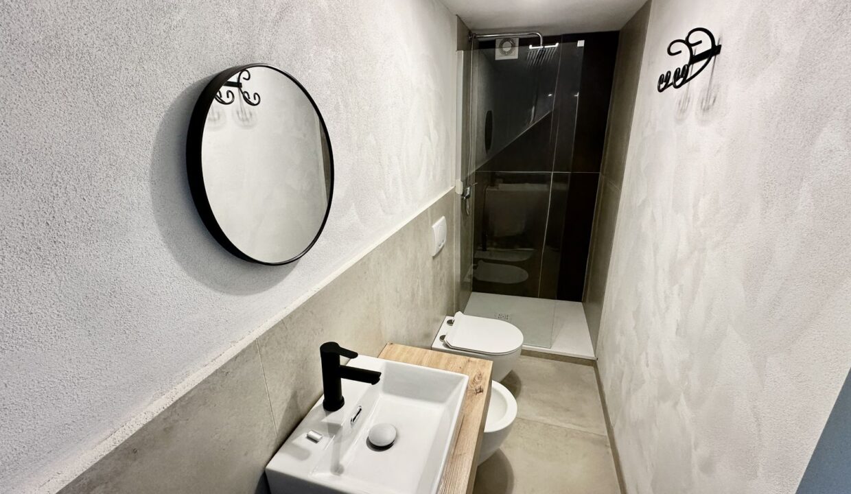 Comer See Rustikal renoviert San Siro mit Balkon und Seeblick