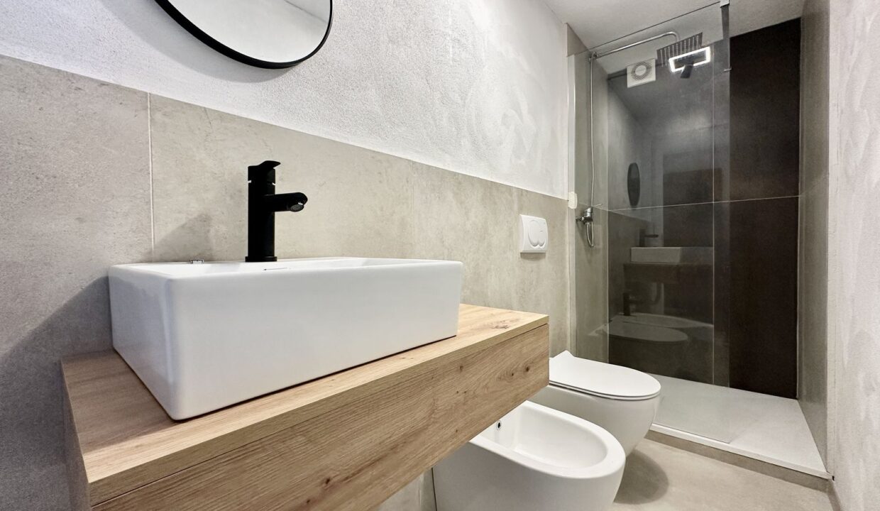 Comer See Rustikal renoviert San Siro mit Balkon und Seeblick