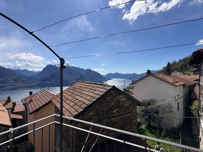 Comer See Rustikal renoviert San Siro mit Balkon und Seeblick