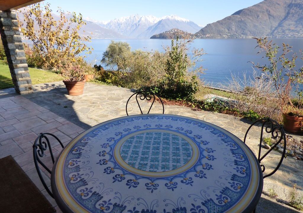 Villen am Comer See mit Schwimmbad Pianello del Lario
