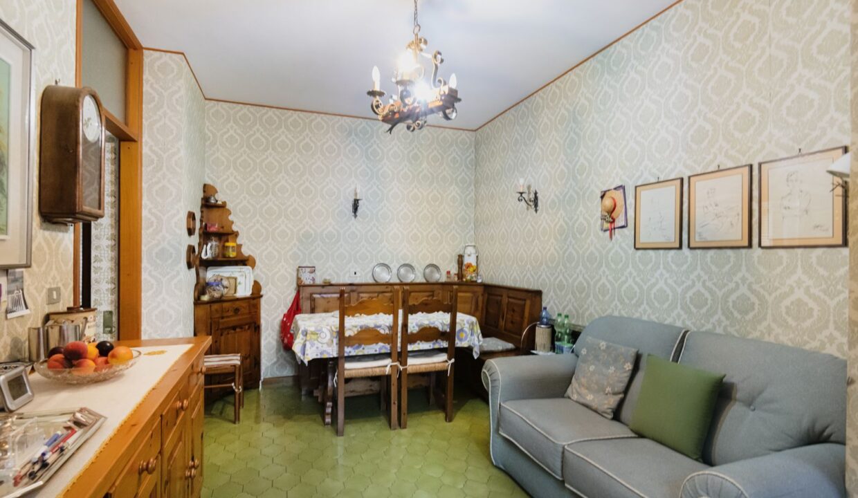 Wohnung Direkt am See mit Terrasse - Bellano