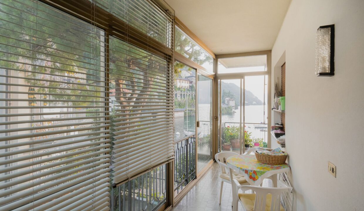 Wohnung Direkt am See mit Terrasse - Bellano