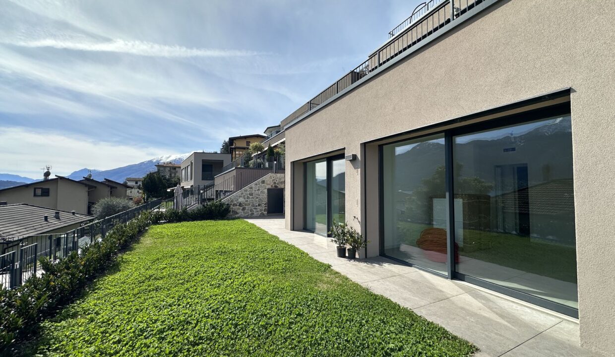 Moderne Wohnung mit Garten - Gera Lario