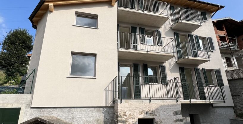 Comer See Stazzona Wohnung mit Terrasse