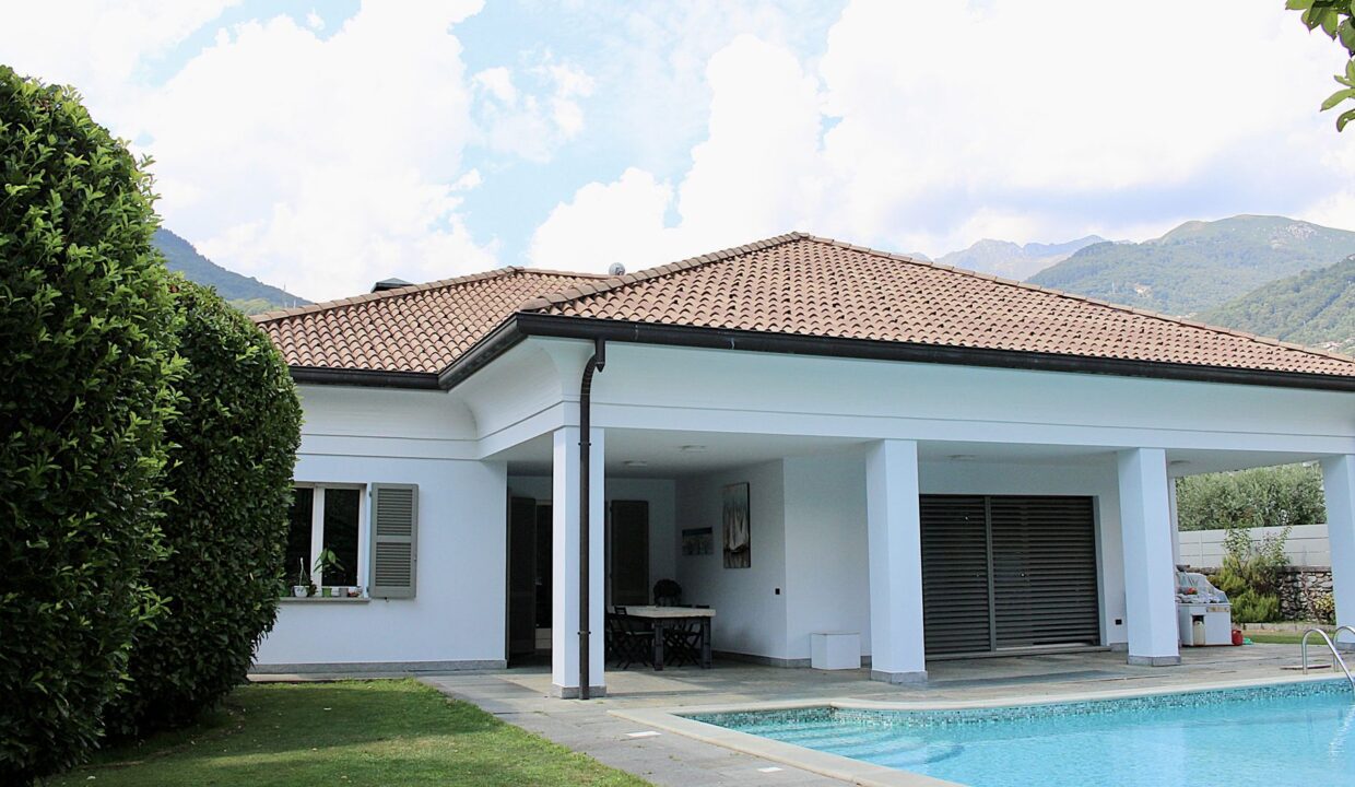 Comer See Gravedona ed Uniti Villa mit Schwimmbad