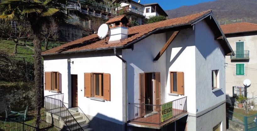 Comer See Haus Dongo mit Garage
