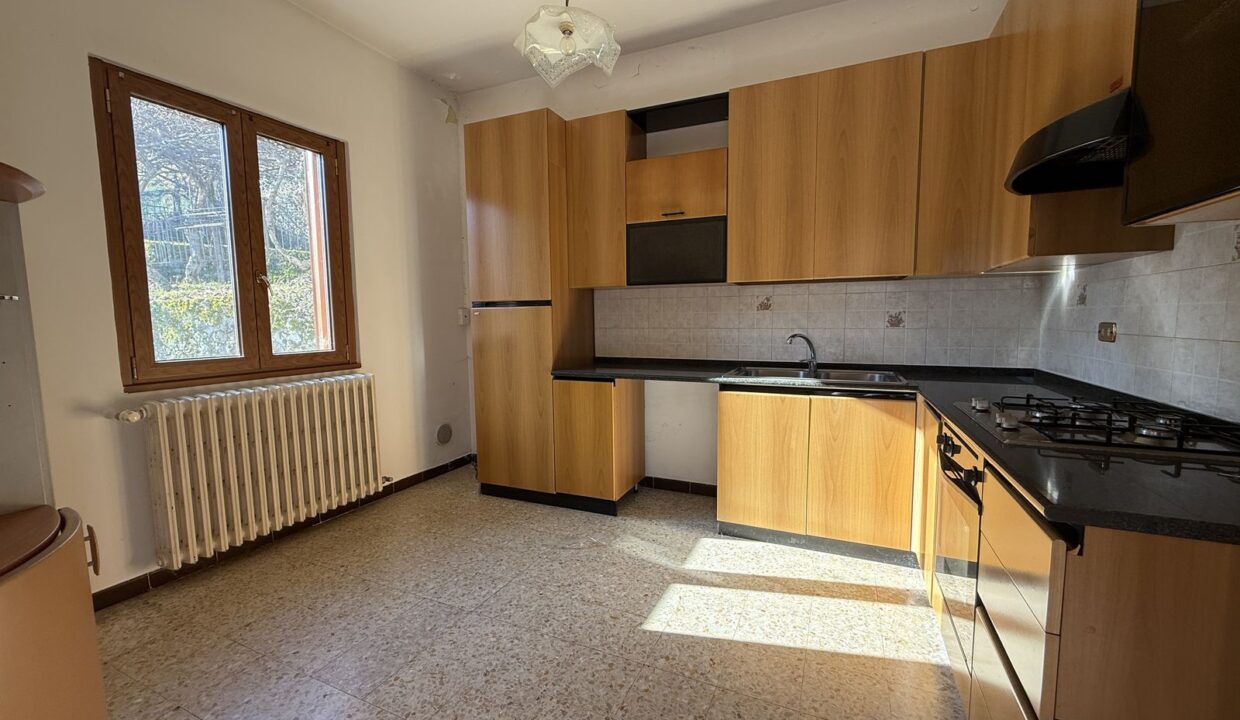 Comer See Haus Dongo mit Garage