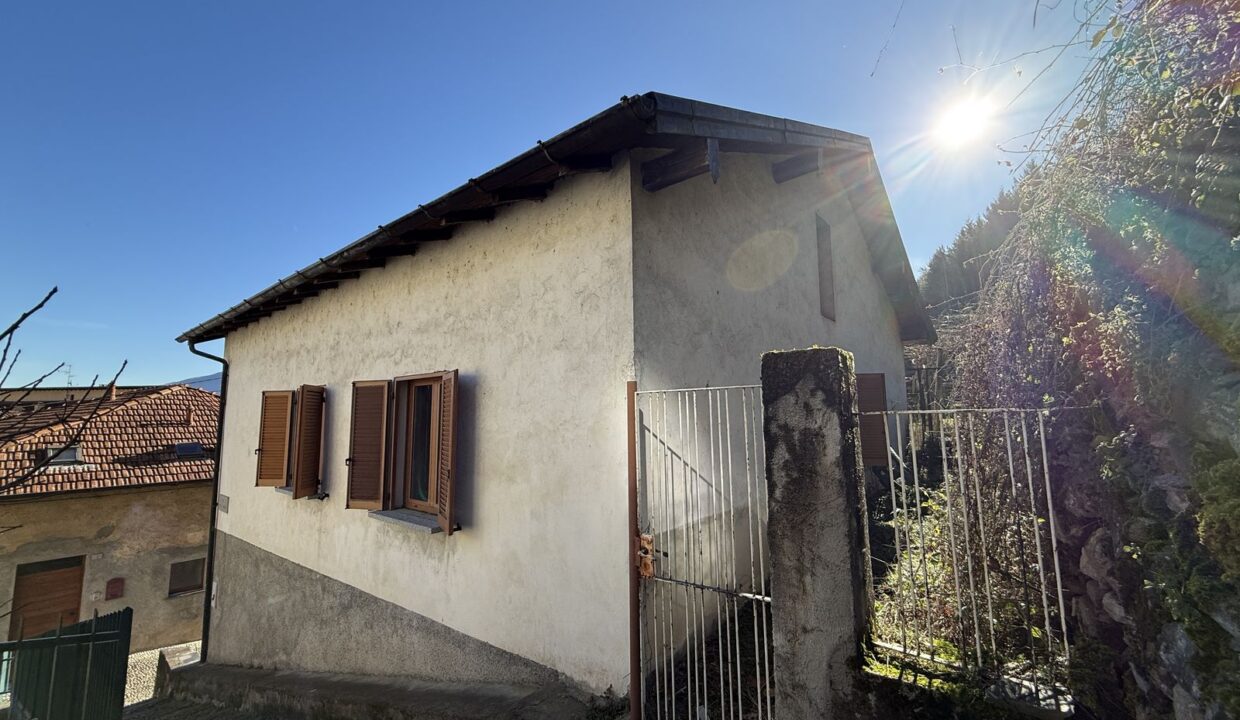 Comer See Haus Dongo mit Garage