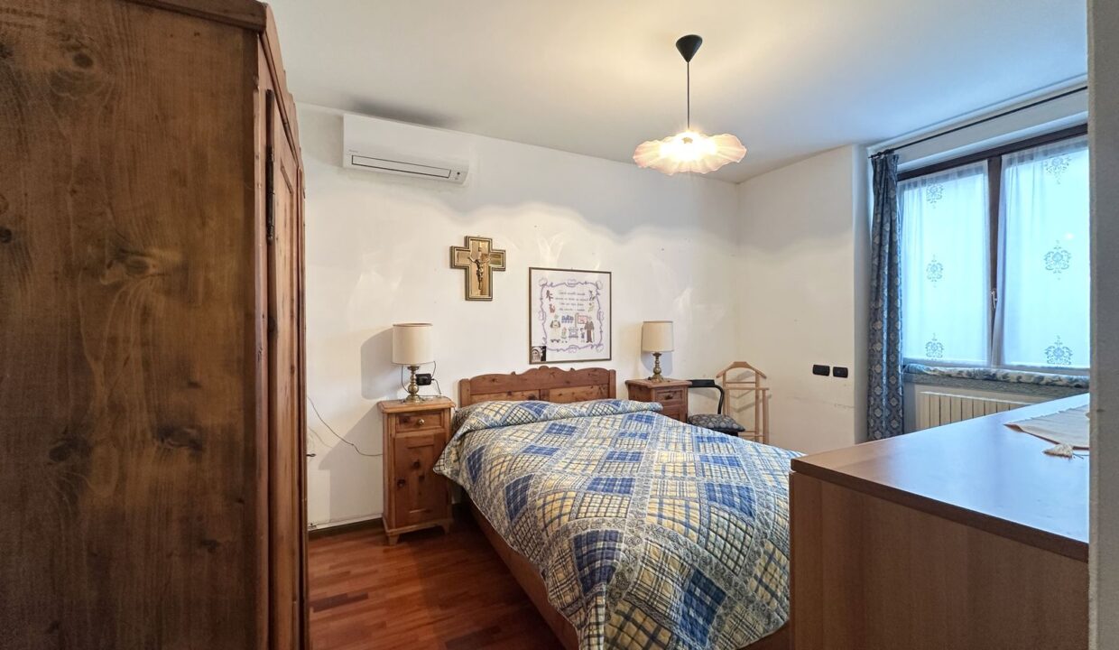 Comer See Wohnung Varenna mit Garten und Garage