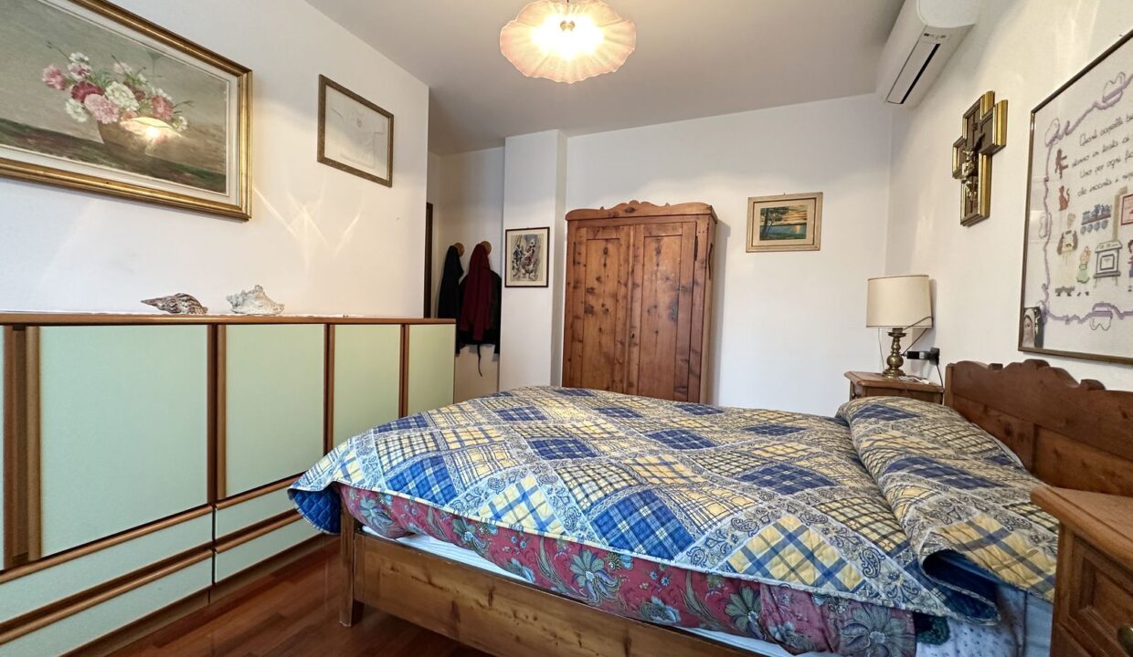 Comer See Wohnung Varenna mit Garten und Garage