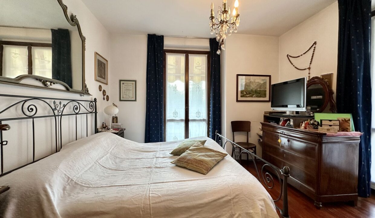 Comer See Wohnung Varenna mit Garten und Garage