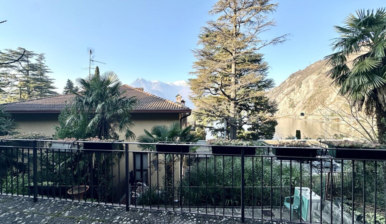 Comer See Wohnung Varenna mit Garten und Garage