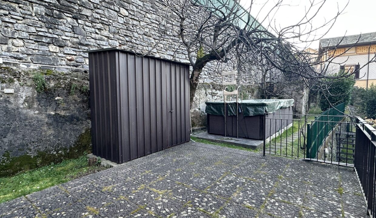 Comer See Wohnung Varenna mit Garten und Garage