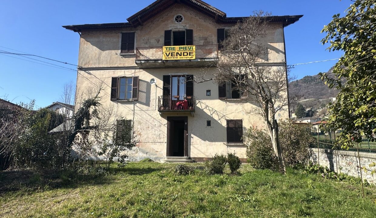 Comer See Domaso Haus mit Garten zum Renovieren