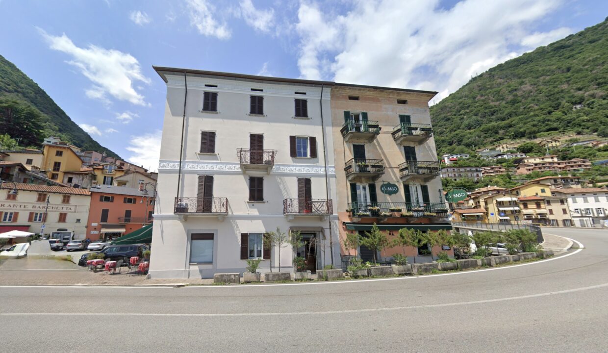 Argegno Apartment with Lake View