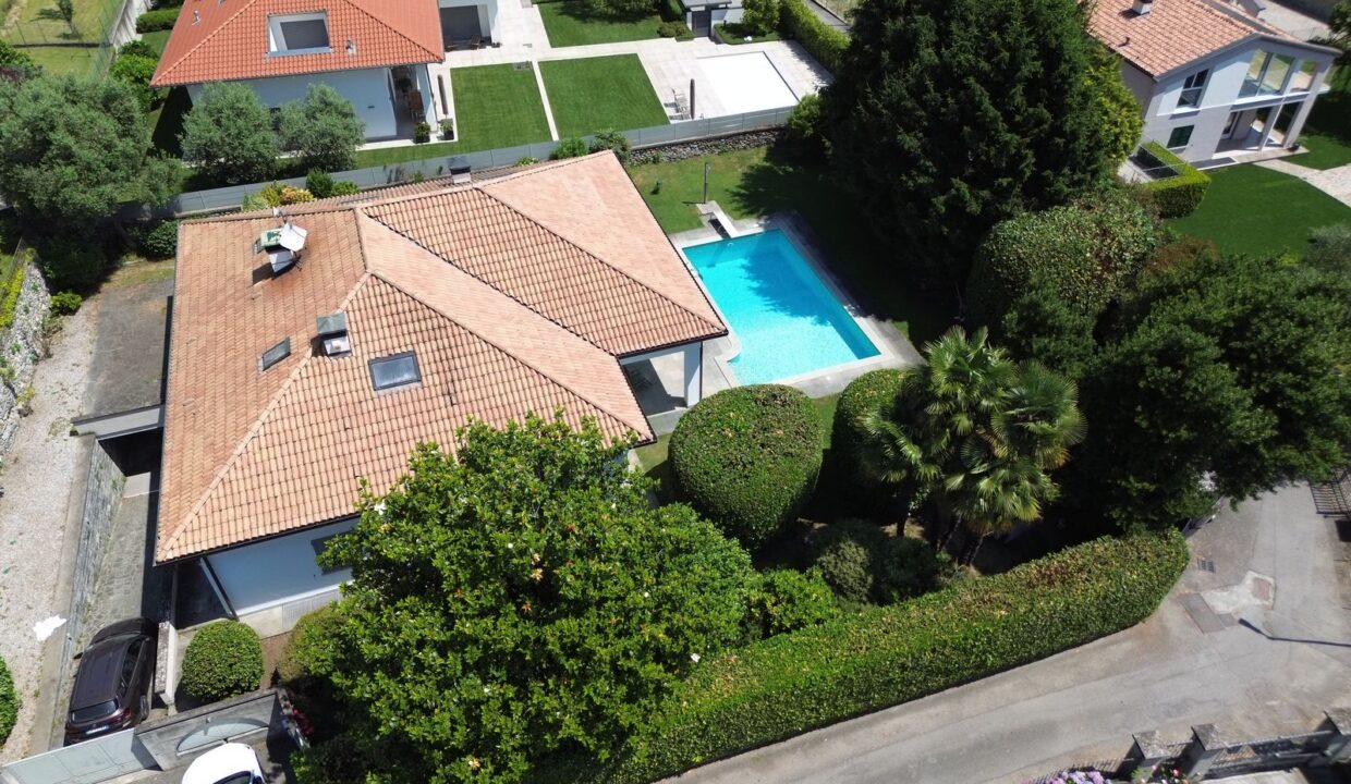 Comer See Gravedona ed Uniti Villa mit Schwimmbad