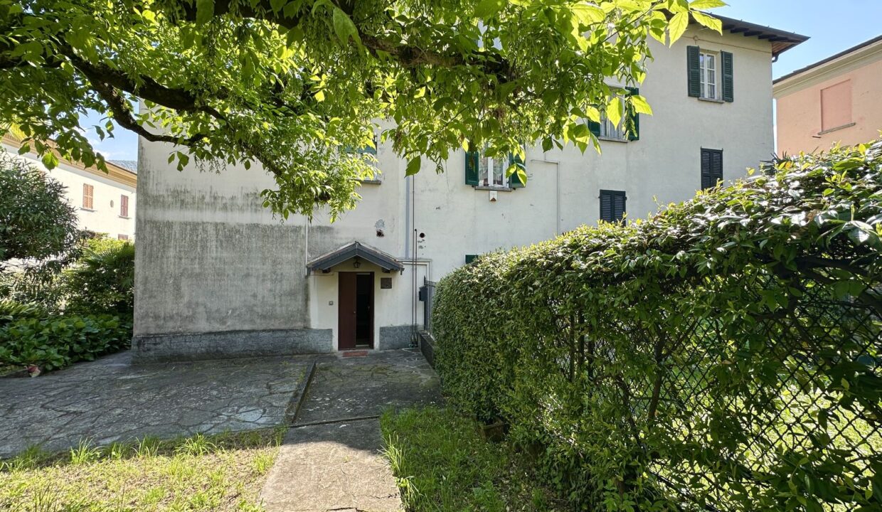 Comer See Wohnung Direkt am See mit Garten Tremezzina