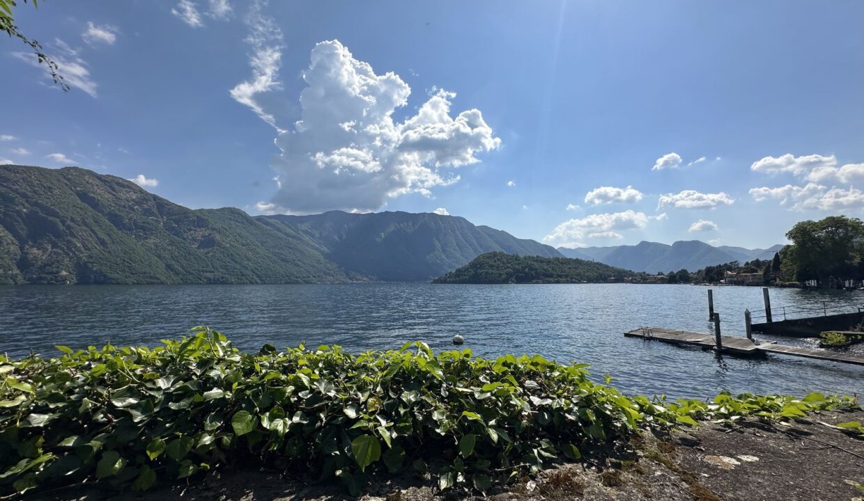 Comer See Wohnung Direkt am See mit Garten Tremezzina