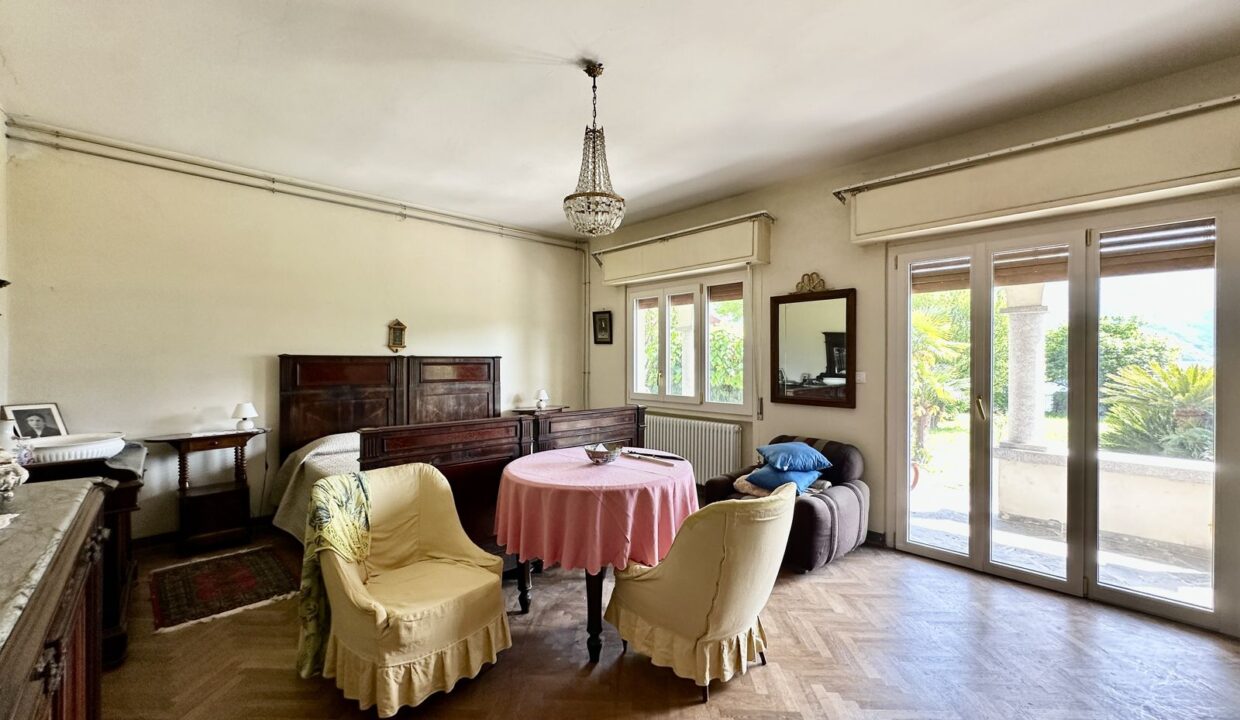 Comer See Wohnung Direkt am See mit Garten Tremezzina