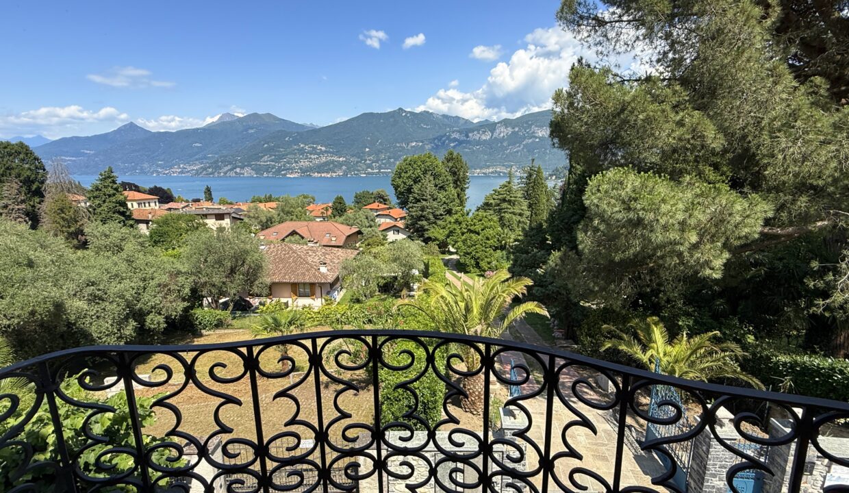 Griante Appartamento con Vista Lago e Balcone9