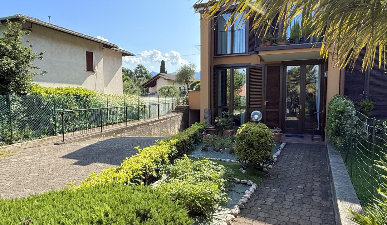 Lenno Appartamento con Terrazzo e Giardino 18