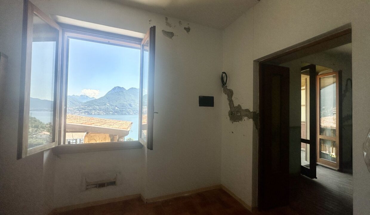 Comer See San Siro Wohnung mit Terrasse