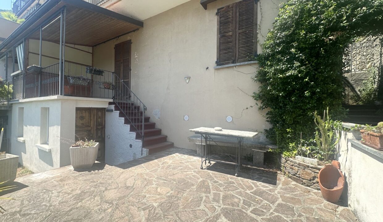 Comer See San Siro Wohnung mit Terrasse