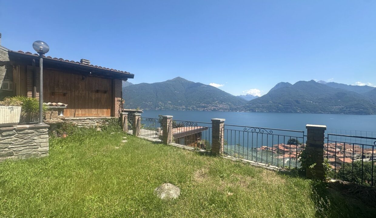 Comer See San Siro Wohnung mit Terrasse