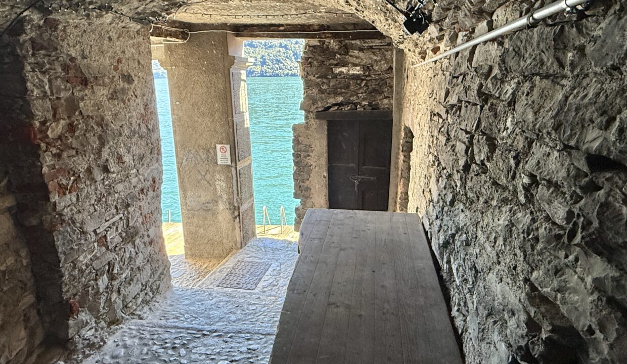 Brienno Porzione di Casa con scorcio Lago 13