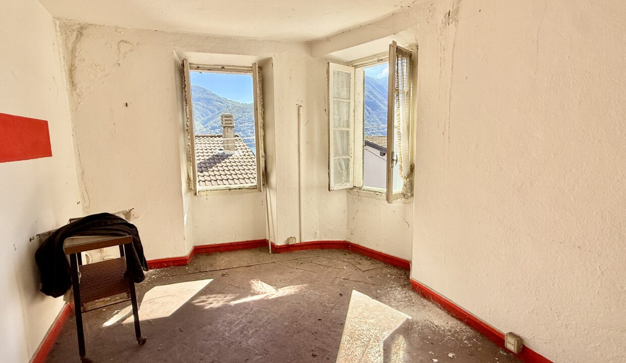 Brienno Porzione di Casa con scorcio Lago 6