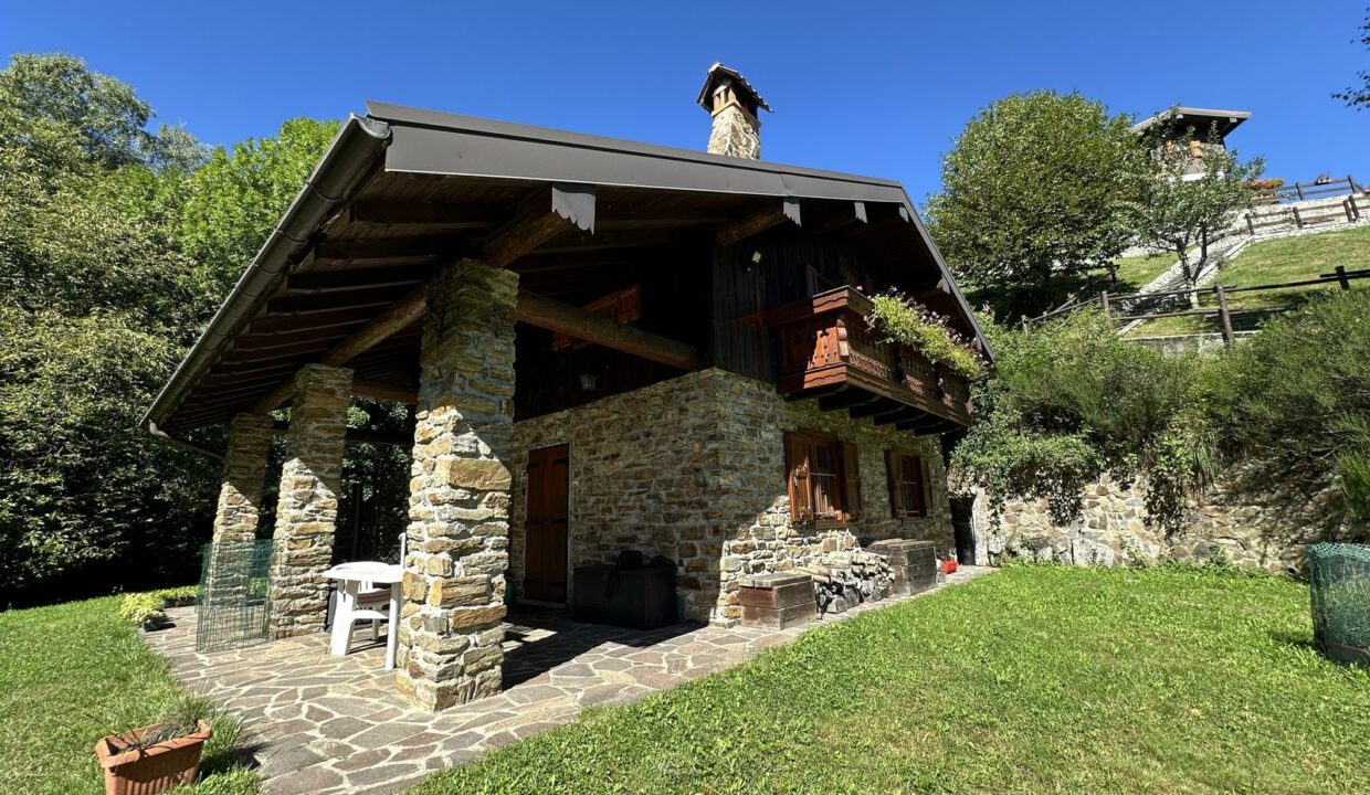 Comer See Gravedona ed Uniti Hausteil