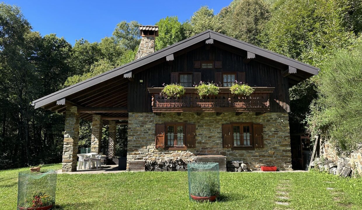 Comer See Gravedona ed Uniti Hausteil