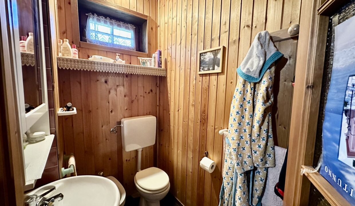 Comer See Gravedona ed Uniti Hausteil