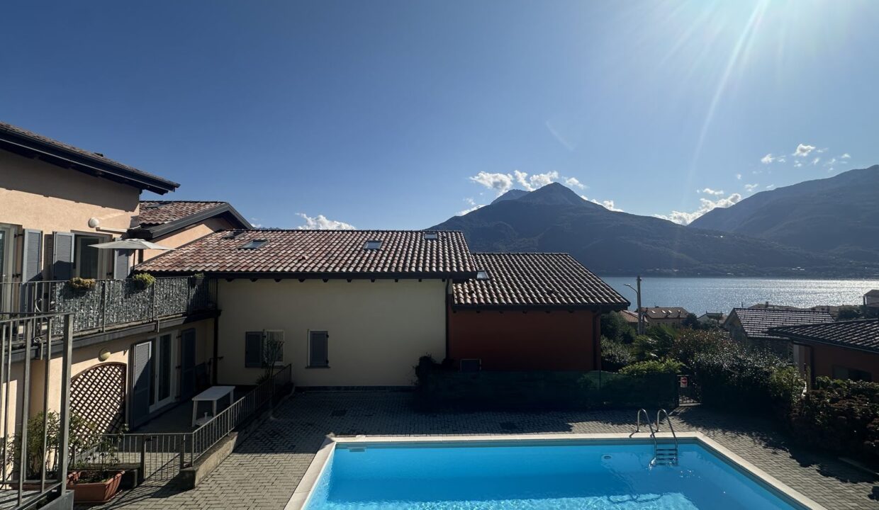 Comer See Reihenhaus in Residenz mit Schwimmbad