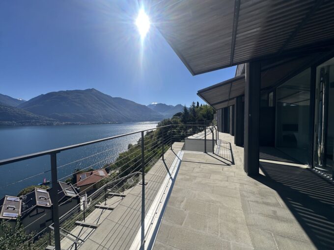 Comer See Moderne Wohnung in Cremia mit Terrassen