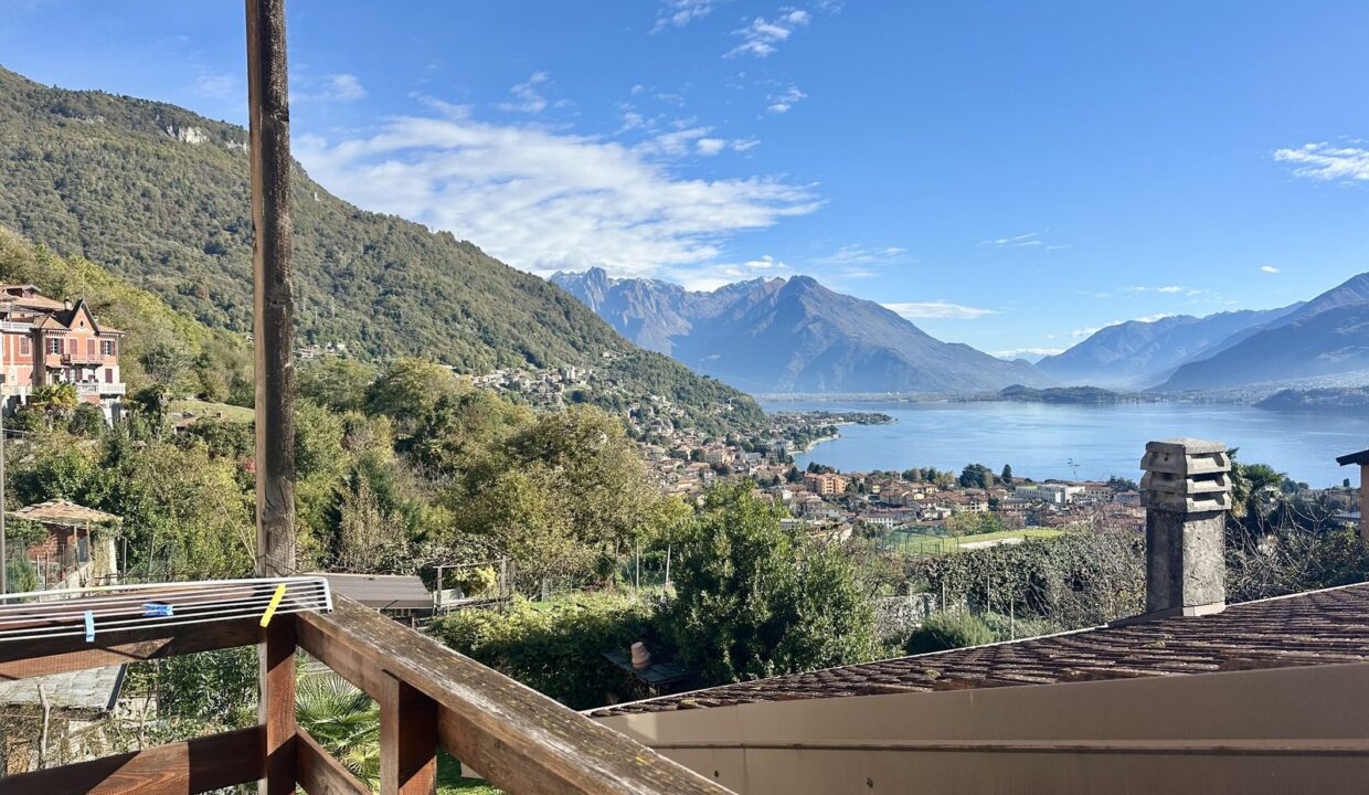 Steinhaus mit Seeblick Gravedona ed Uniti