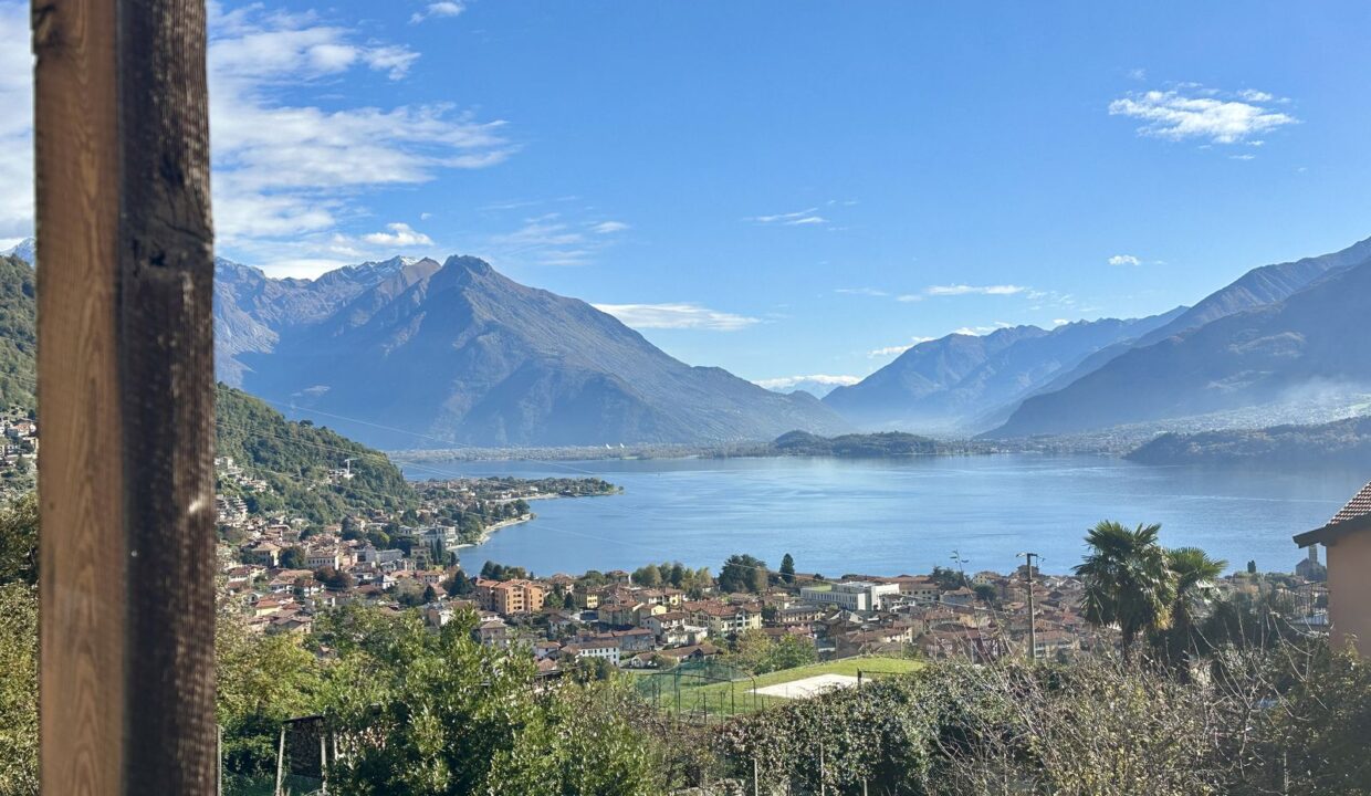 Steinhaus mit Seeblick Gravedona ed Uniti