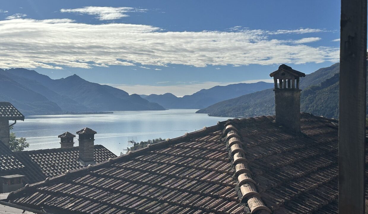 Steinhaus mit Seeblick Gravedona ed Uniti