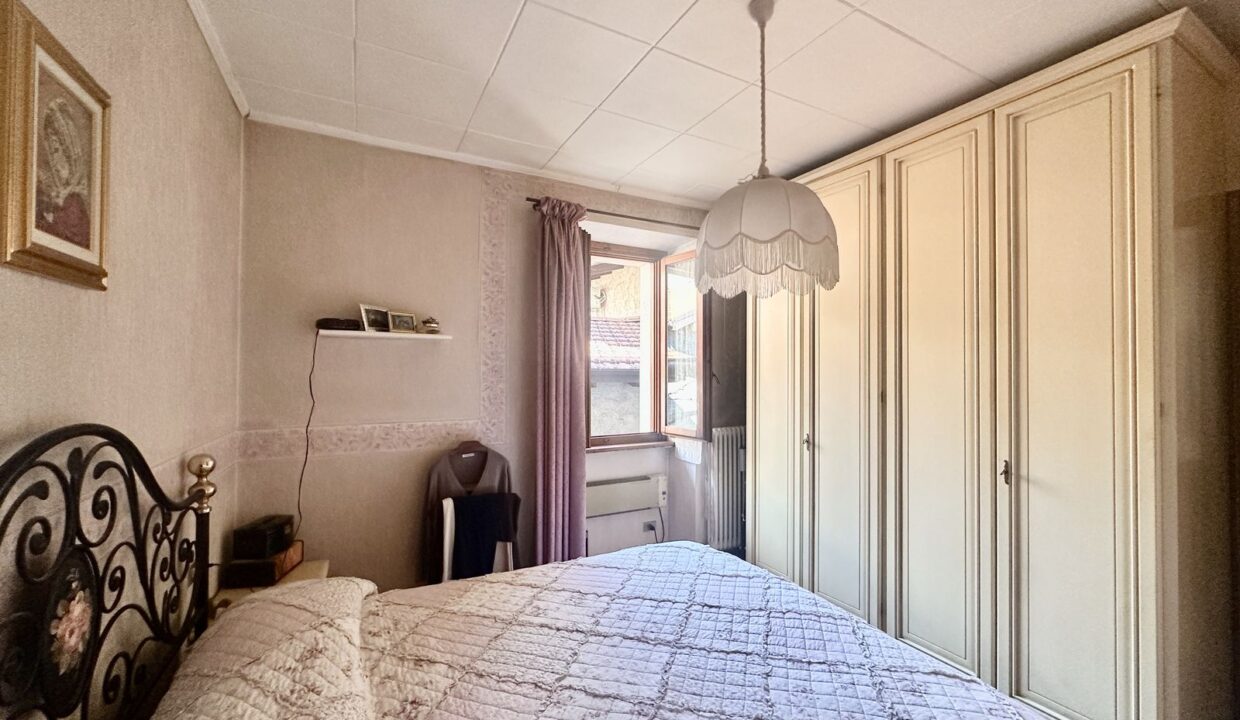 Steinhaus mit Seeblick Gravedona ed Uniti